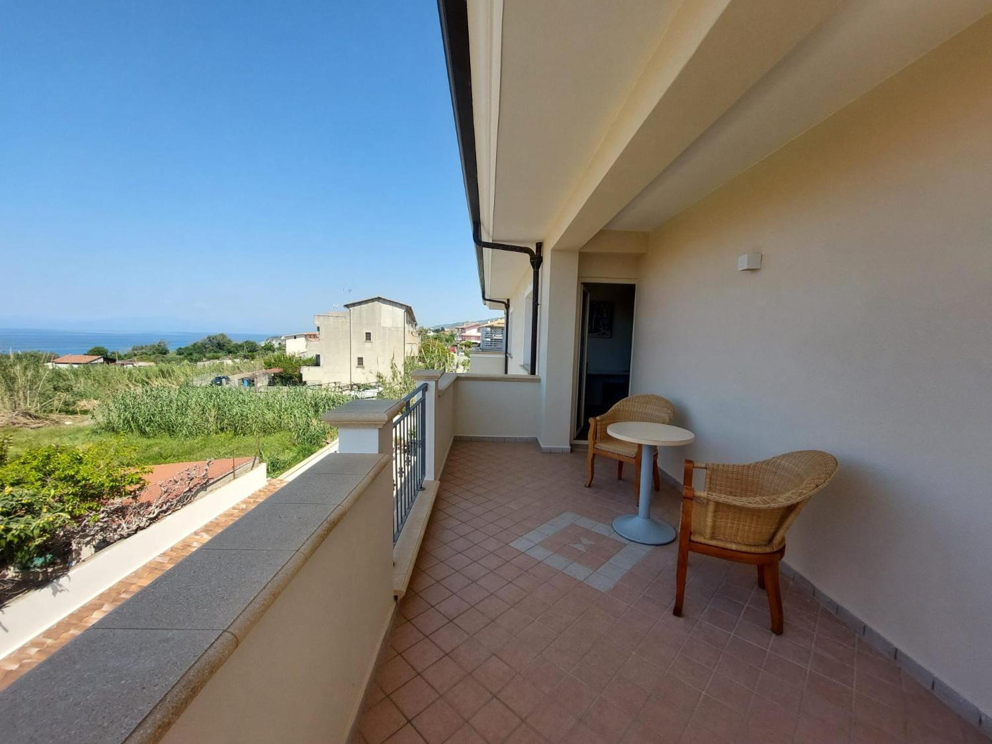 Blue Marine - Free Parking Tropea